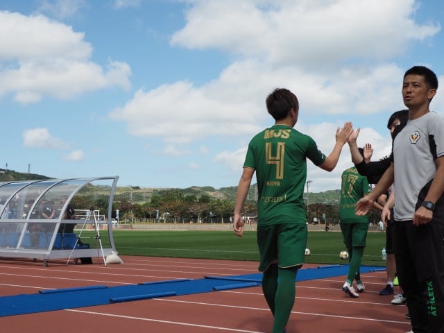 6日、川崎フロンターレとのトレーニングマッチ＠吉の浦公園ごさまる陸上競技場。今季のユニフォームを着用し、ゲームに臨んだ。
